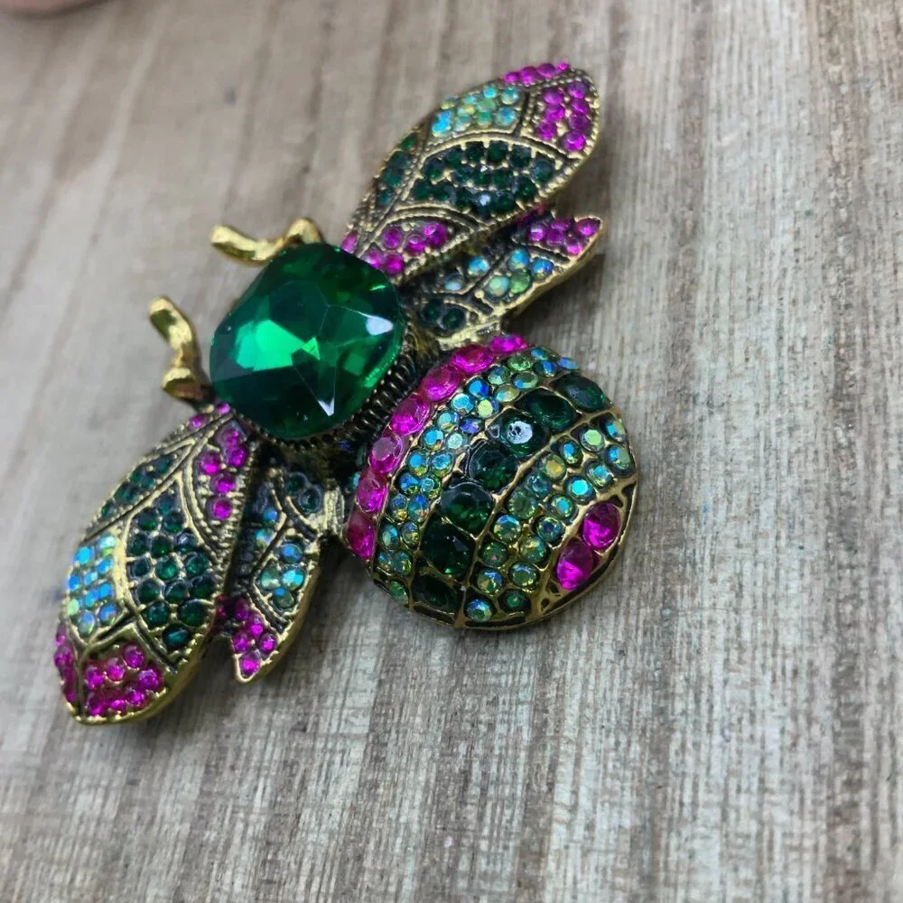 Bubble Bee Insect Green Pink Crystal Gold Tone Brooch